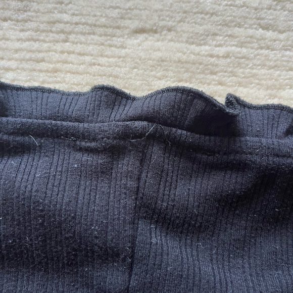 Ruffle crop top - Picture 2 of 4